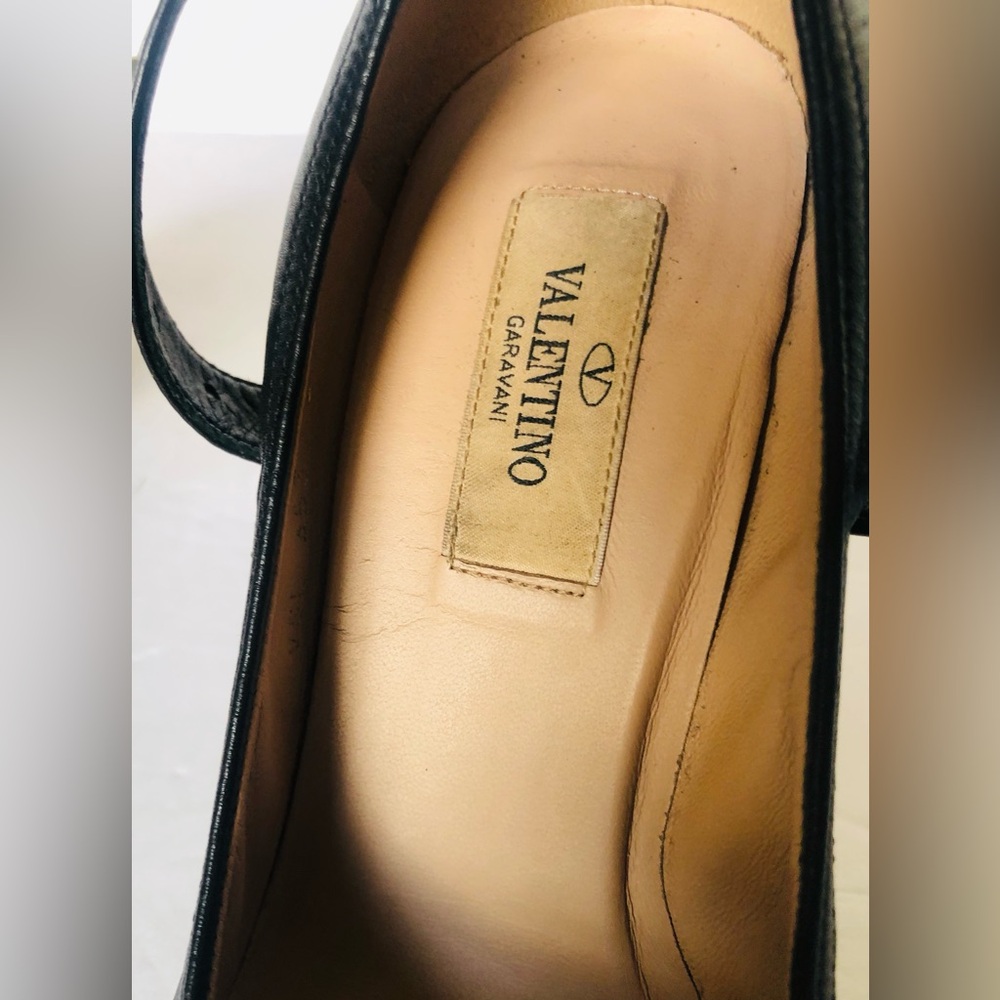 VALENTINO Love Latch Grommeted Leather Ankle-Wrap Pumps EU 36.5 US 6 - Picture 6 of 9